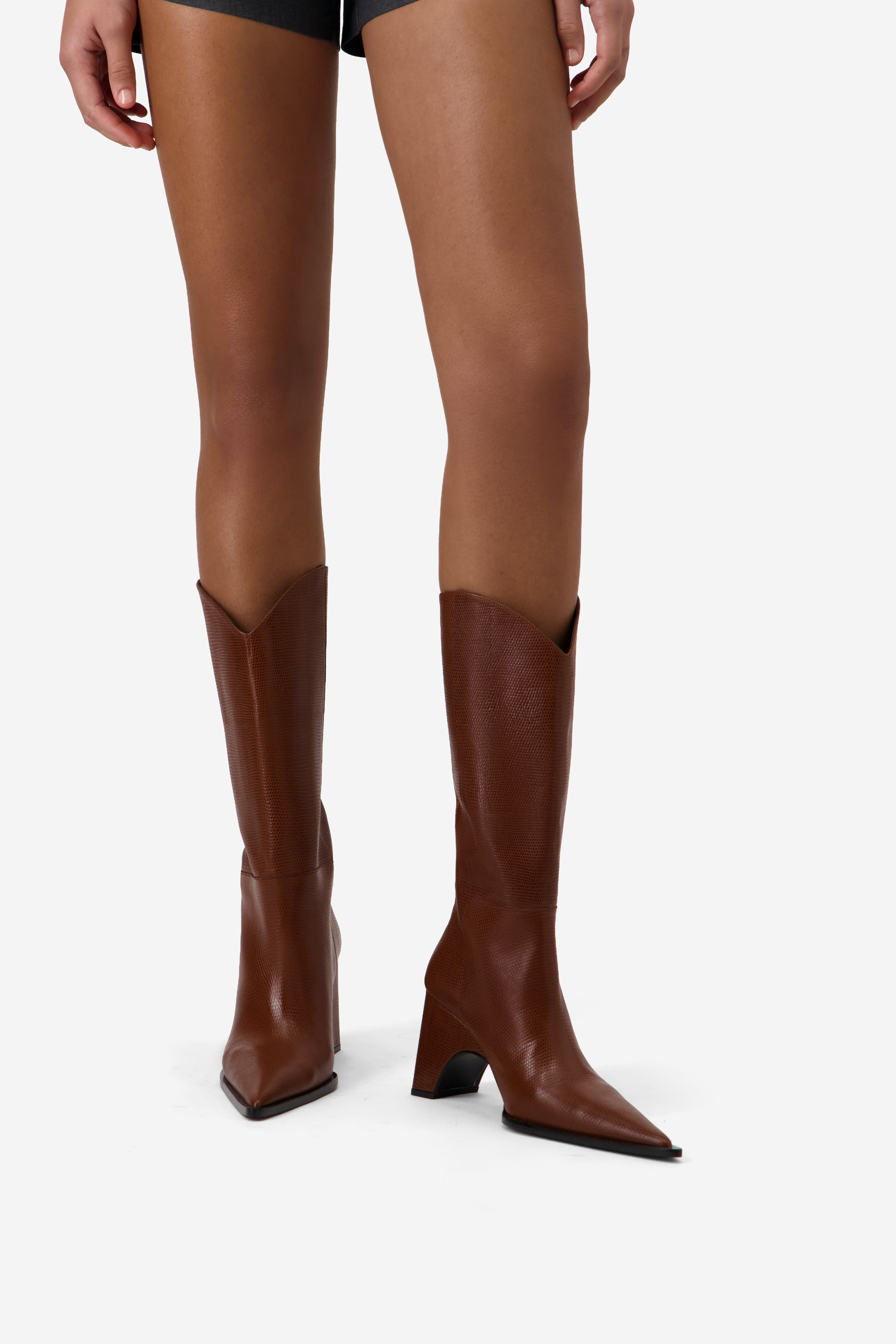 Cowboy Bridge Boot