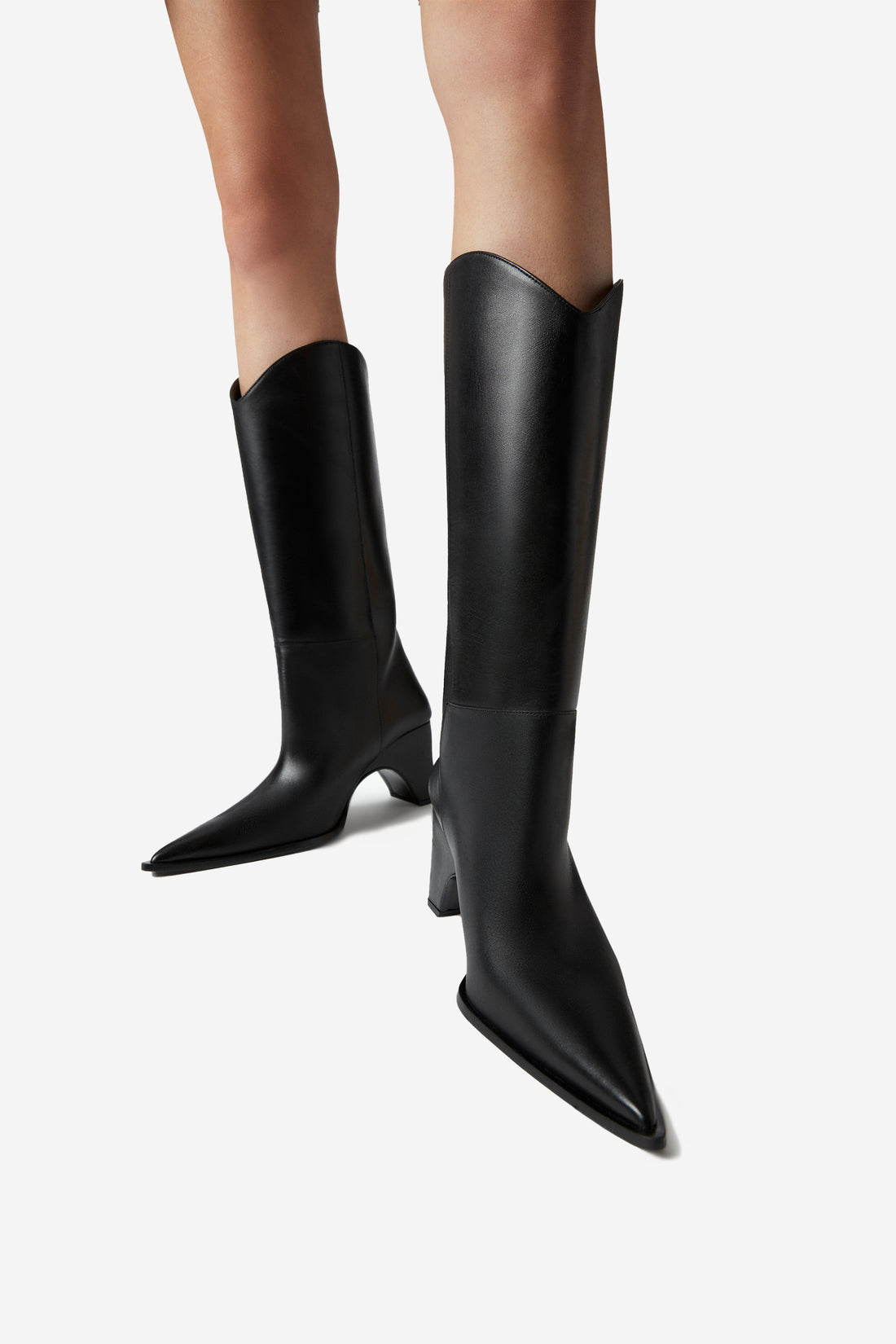 Cowboy Bridge Boot