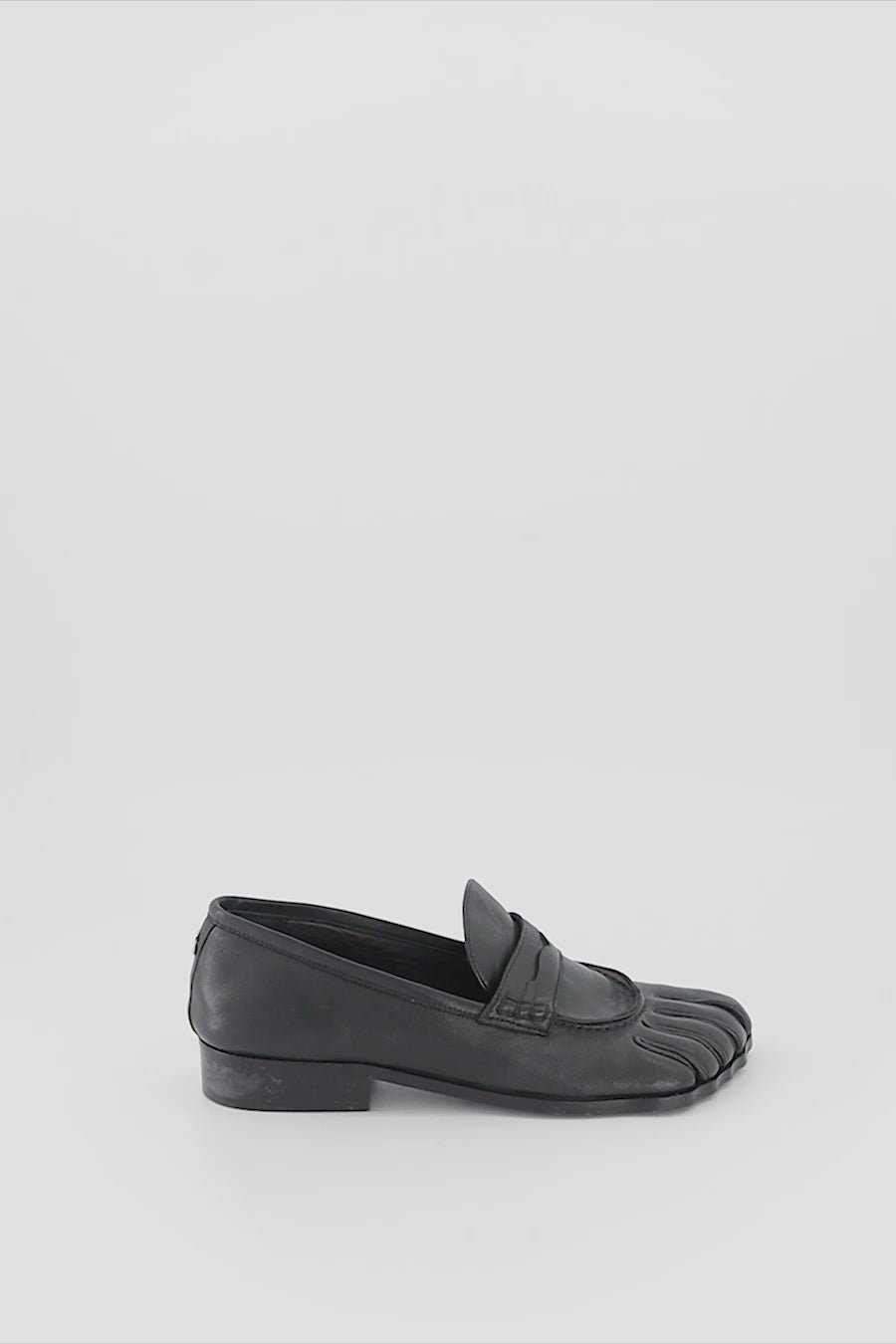 5T Mocassin